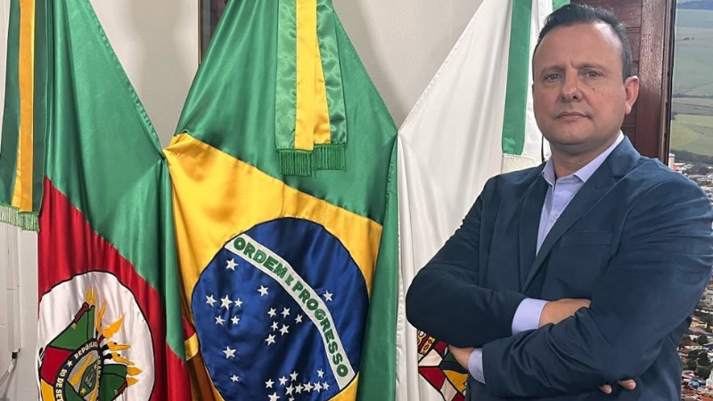 O vereador João Paulo Telles participou nesta segunda-feira (24) de evento realizado na Casa de Cultura de Cruz Alta, reunindo autoridades, lideranças e a comunidade.